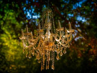 Photo crystal chandelier