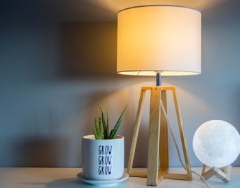 Photo energy saving table lamp