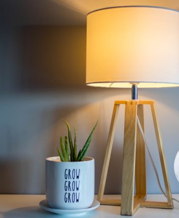 Photo energy saving table lamp