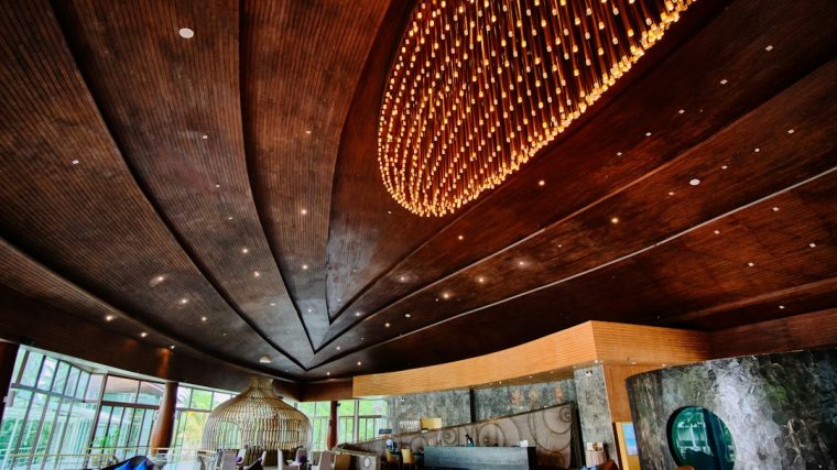 Photo foyer lighting
